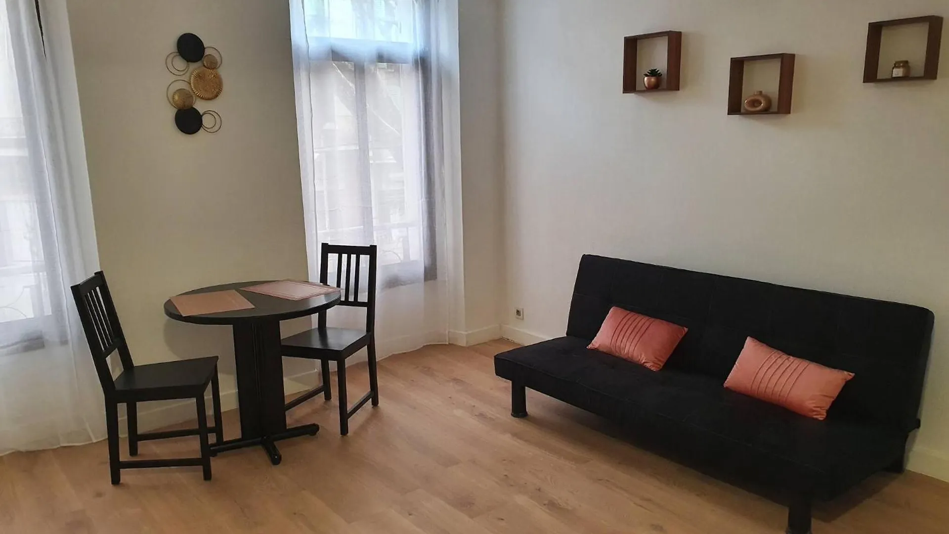 Tres Belle Appartement ディーニュ・レ・バン フランス