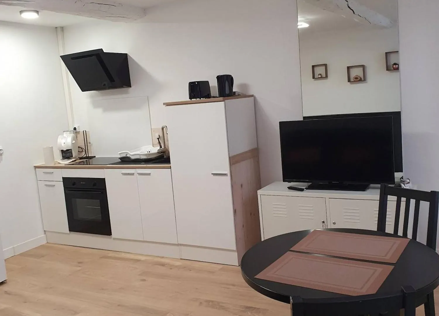 Tres Belle Appartement ディーニュ・レ・バン フランス