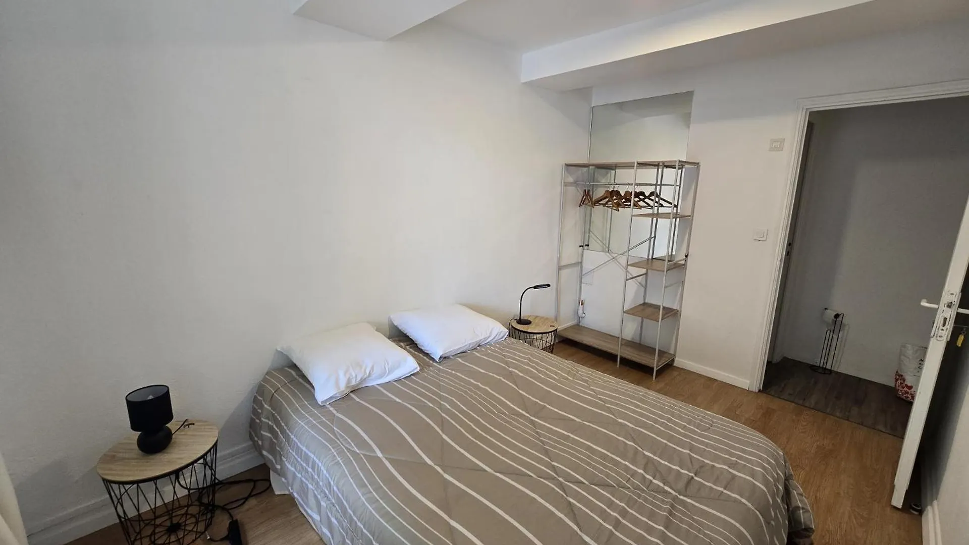 Tres Belle Appartement ディーニュ・レ・バン