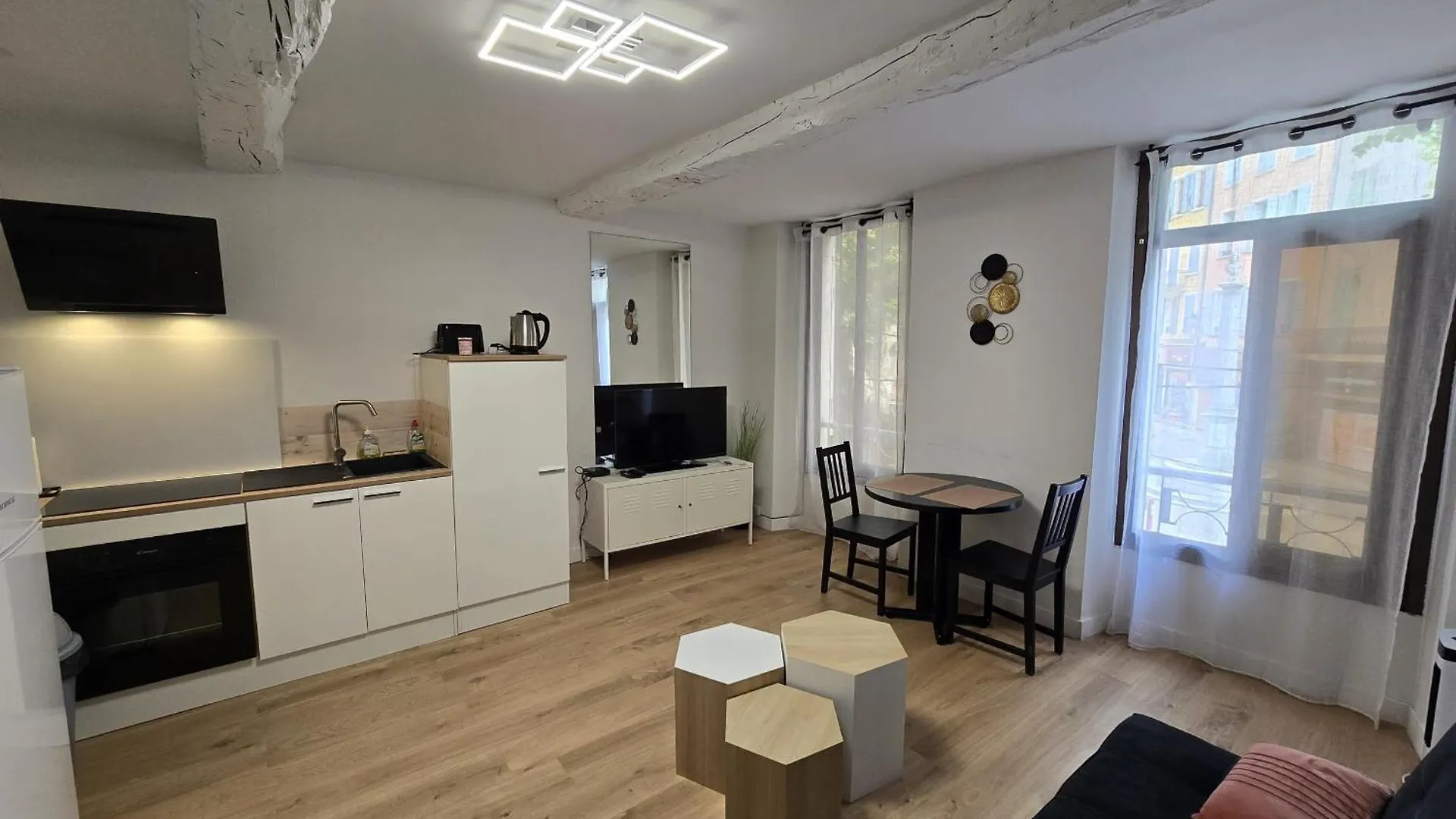 Tres Belle Appartement ディーニュ・レ・バン